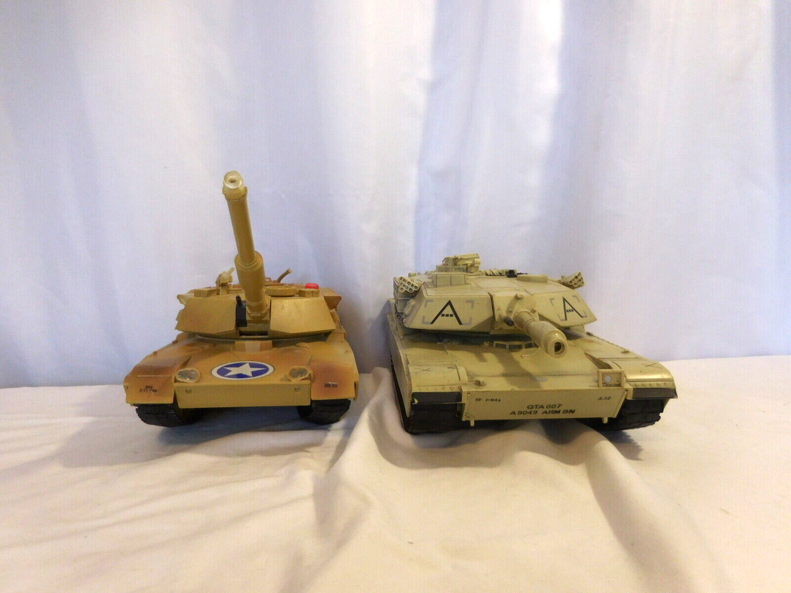 Toy State Industrial US Army Tank With Sounds Lights & Movement 1993 15" + Tank - $20.81