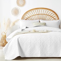 Akkialla King/Cal King Quilt Bedding Set For All, 1 Quilt,2 Pillow Shams - $39.98