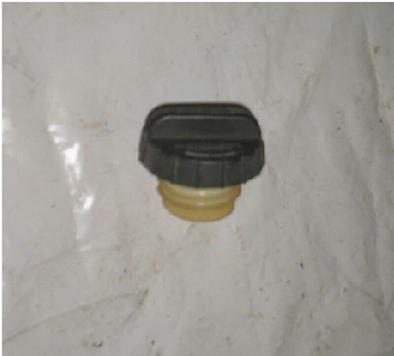 1999 Nissan Frontier 4WD 3.3L AT Gas Cap - $4.88