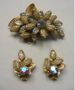 Vintage Celebrity 3&quot; Brooch Matching Clip Earrings Molded Navarette Ston... - $1,217.22 MXN