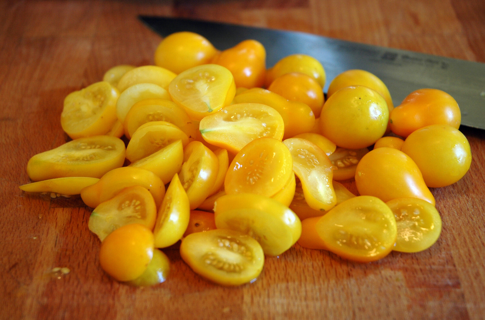 Yellow Pear Tomato Seeds 75 Season Seeds New Fresh US Shipping - $12.96