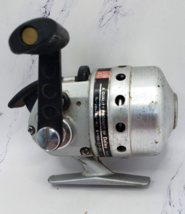 Vintage Daiwa Silvercast Light Spincast Fishing Reel 208RL  L/R Hand - $9.89