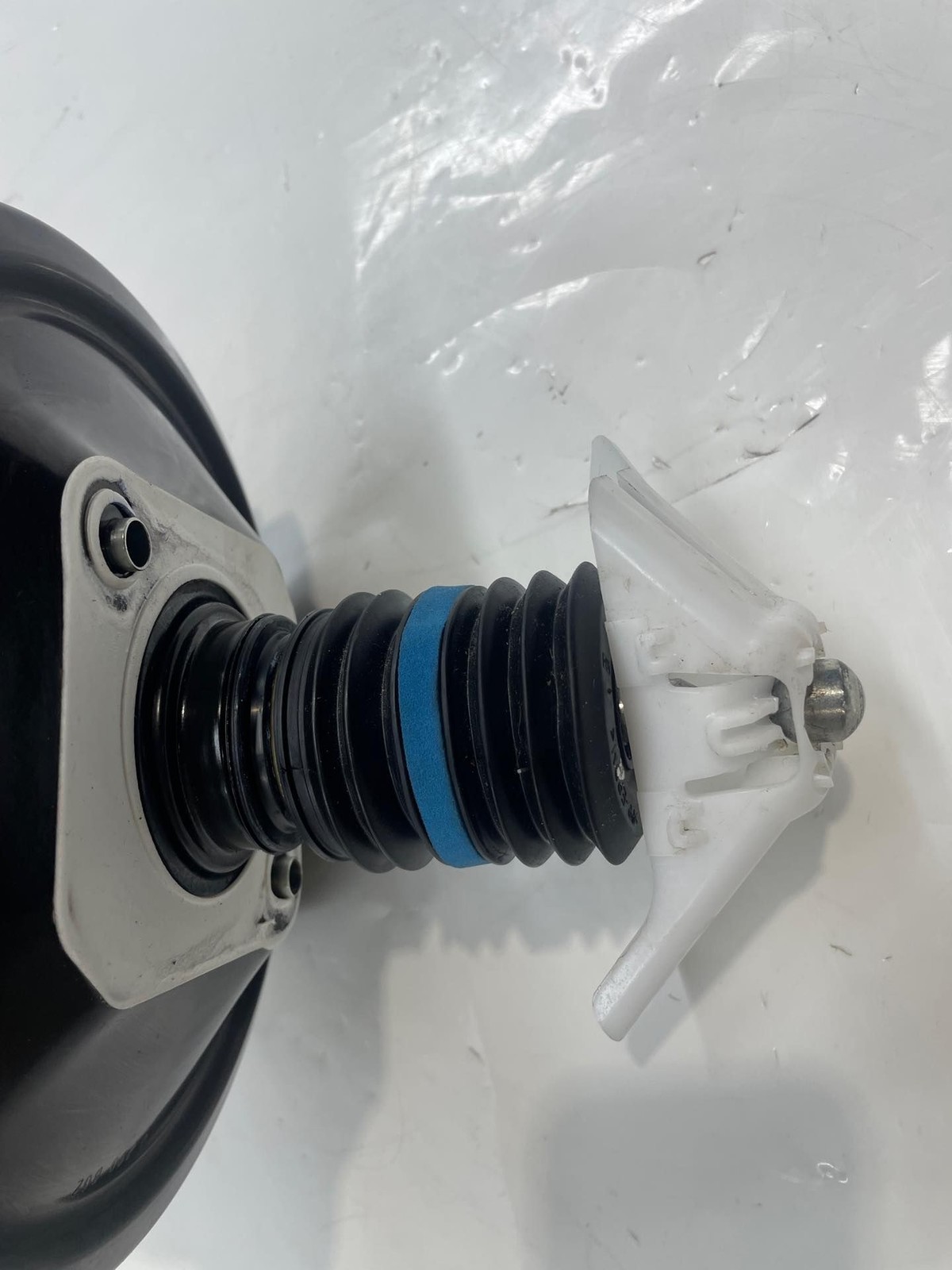 2018-2024 Chevy Traverse Power Brake Booster W/ Master Cylinder & Reservoir OEM Item image 5