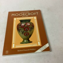 Collecting Moorcroft Pottery - 2002 - $268.27 MXN