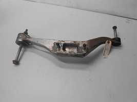 2004 Chevrolet Sliverado 1500 Front Differential Carrier Mounting Bracket - €46,67 EUR