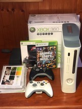 Xbox 360° Completo di scatola 2 controller/2 giochi/pulsante disco rigid... - £63.87 GBP