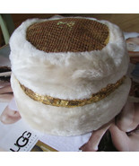 UGG Hat In Out Sequins Shearling NEW - $1,787.59 MXN