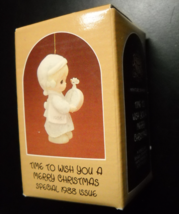 Enesco Precious Moments 1988 Time To Wish You A Merry Christmas Porcelain Bisque - £8.64 GBP