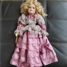 Vintage 1990 Seymour Mann Connoisseur Collection Porcelain Doll Cindy Pink Dress - £25.36 GBP