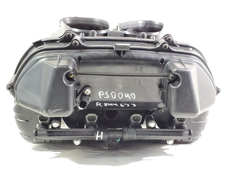 Airbox + Fuel Injectors PN 17220-MFJ-D00 OEM 08 22 Honda Motorcycle CBR600 Item image 3