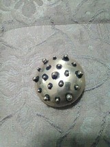 VINTAGE GOLDEN PIN BROOCH HEMISPHERE WITH GOLDEN BEADS IN BLACKENED SPOTS - £22.35 GBP