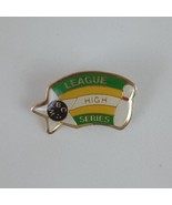 Vintage WIBC Leauge High Series Green &amp; Yellow Bowling Lapel Hat Pin - €7,38 EUR