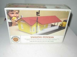 Ho TRAINS- Vintage Bachmann 1433 Talking Station ACCESSORY- -SEALED- NEW-B2 - £40.63 GBP