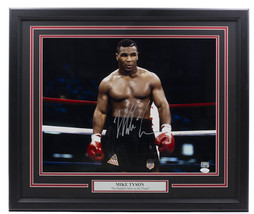 Mike Tyson Signé Encadré 16x20 Boxe Regard Bas Photo JSA - £146.87 GBP