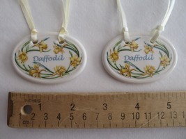 Lot 2x Longaberger Collector Club May Series Daffodil Basket Tie-Ons 23587 - $19.00