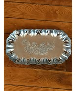Vintage Pinched Oval Aluminum Metal Tray w Embossed Rose Flowers in Cent... - £8.79 GBP