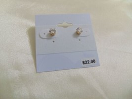 Department Store 0.5 ctwt Gold Tone Cubic Zirconia Stud Earrings E496 - £6.77 GBP