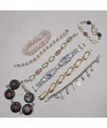 Vintage Bracelet Lot 8 Piece Scarab Charm Molded Glass Rhinestone Multic... - €56,65 EUR