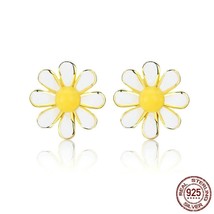 Cute Daisy Flower Stud Earrings Genuine Sterling Silver 925 Ladies Kids Girls - £11.92 GBP