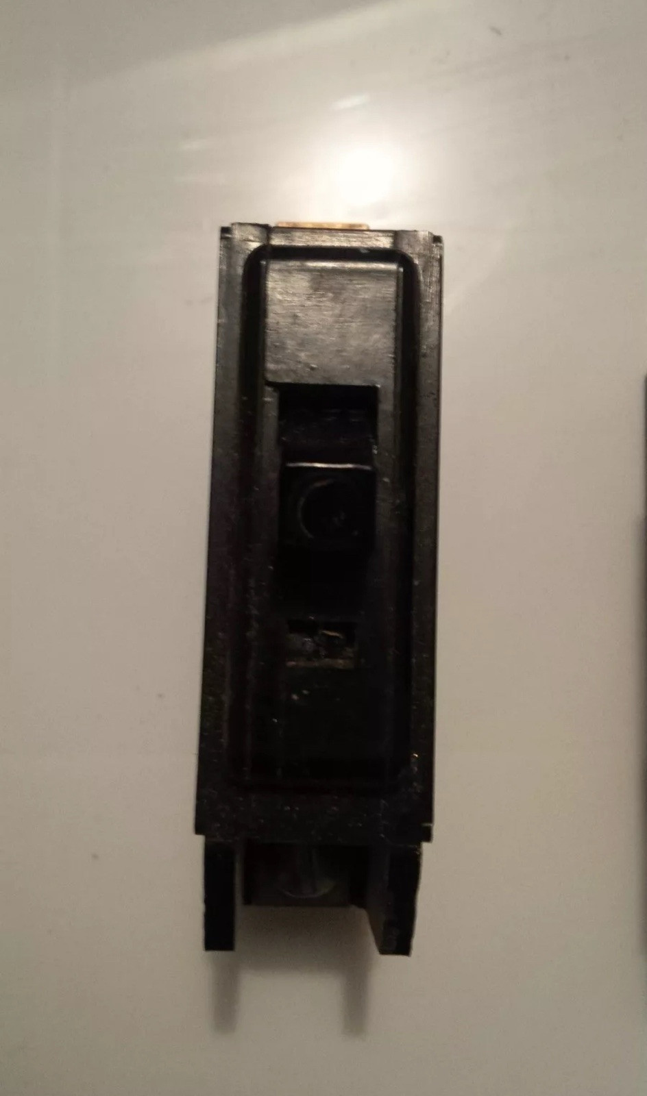 4 TAYLOR BREAKERS 1 POLE 15 AMP - $22.82