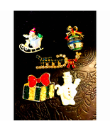 Gorgeous Lot of 5 Christmas Brooches - $312.43 MXN