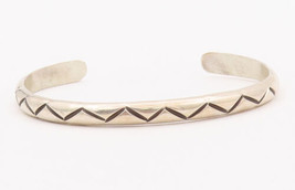 925 Sterling Silver Vintage Bracelet NAVAJO Etched Zig Zag Lines Cuff  B... - £90.78 GBP