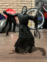Movie Maniacs Ghost Face Scream Action Figure / Figure - £10.93 GBP