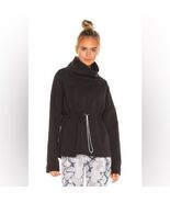 Varley Barton High Neck Sweatshirt in Black Size Small - $1,180.26 MXN