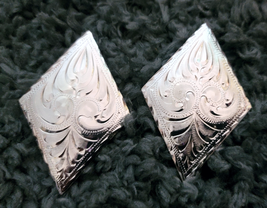Silver Engraved Blanket Diamonds by Action Company PAIR! 3&quot; top to bottom - $35.28 CAD