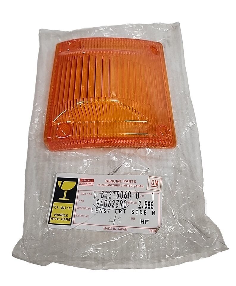 Left Front Corner Lamp Light Amber Lens For Isuzu 1-82216060-0, 94062390 - $19.87
