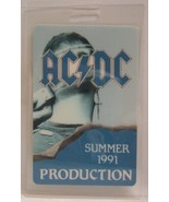 AC/DC / ANGUS YOUNG - VINTAGE ORIGINAL CONCERT TOUR LAMINATE BACKSTAGE PASS - $342.65 MXN