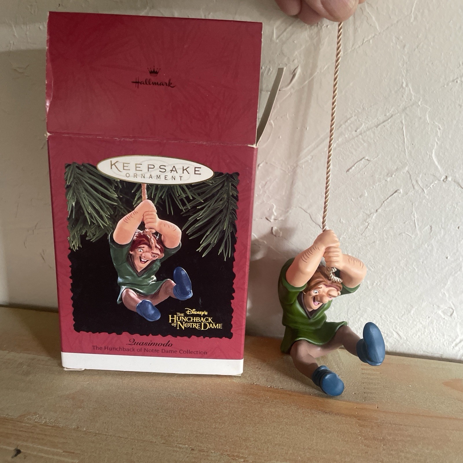 Hunchback Notre Dame Lot Of 2 Hallmark Keepsake Ornaments  Esmeralda Quasimodo Item image 6