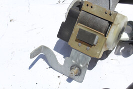 2003-2004 FORD MUSTANG V6 LH REAR DRIVER SIDE SEAT BELT RETRACTOR K2717 image 3