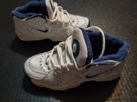 Vtg Nike Force High Tops Sneakers Shoes White Navy 146032-141-00 Size 3.... - €16,80 EUR