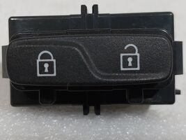 Volvo S80 XC60 XC70 Passenger Side Door Lock Switch 31272015 - $19.95