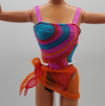 Vintage 2002 Mattel Barbie Fashion Multicolored Swirl Swimsuit, Wrap &amp; Glasses - £7.80 GBP