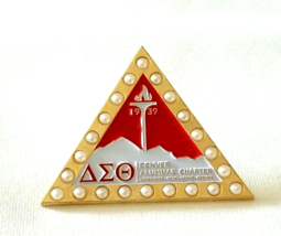 Delta Sigma Theta Sorority Denver Faux Pearl Enamel Gold Tone Triangle Lapel Pin - £13.43 GBP