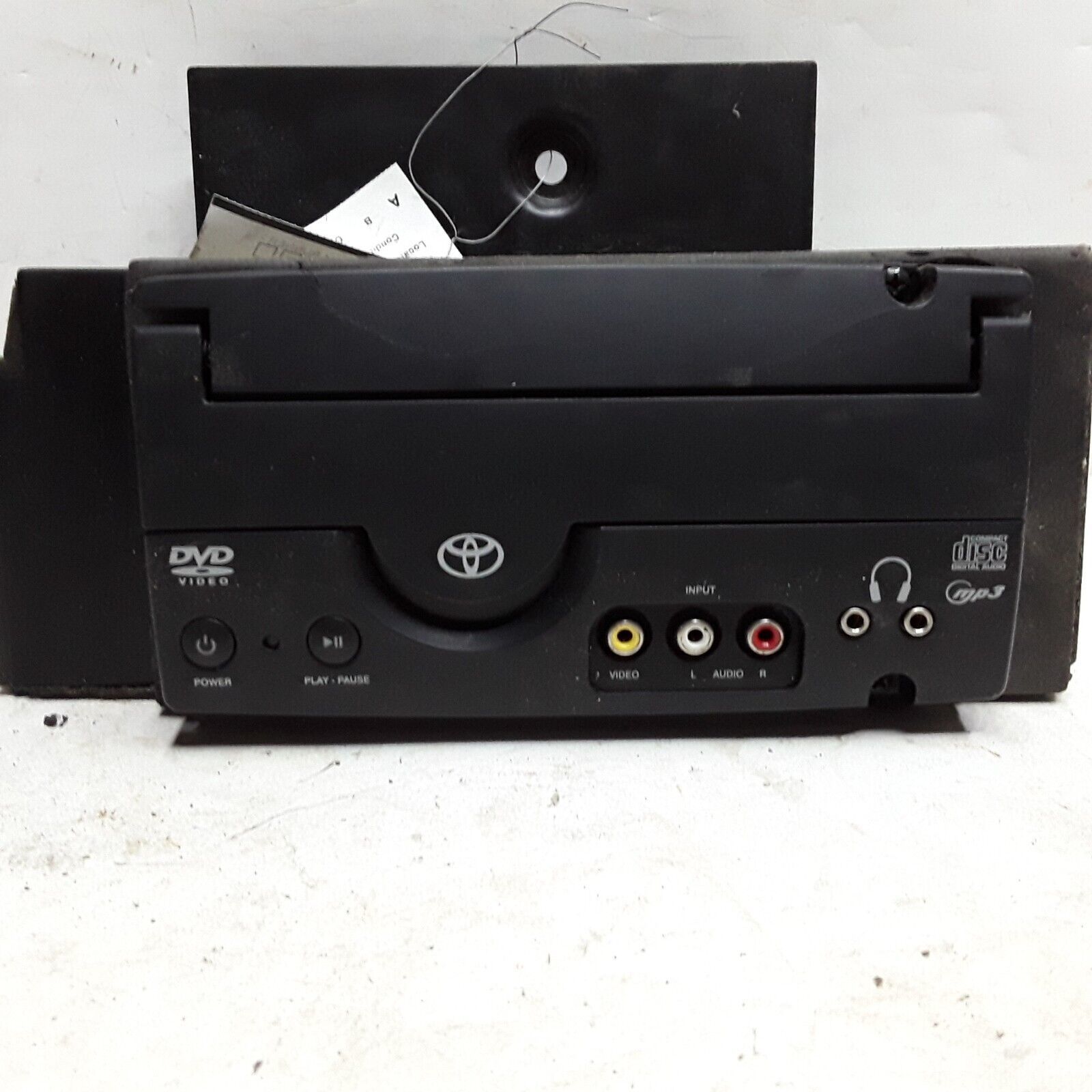 03 04 05 Toyota 4Runner video DVD player OEM top cover crack - $74.24