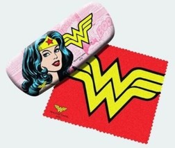 DC Comics Wonder Woman Eyeglasses Case With Chest Logo Cleaning Cloth NEW UNUSED - £9.30 GBP