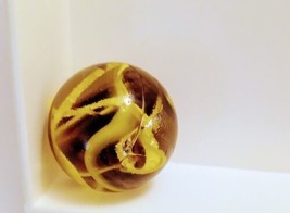 Yellow &amp; Brown Swirl Shooter Marble - £14.35 GBP