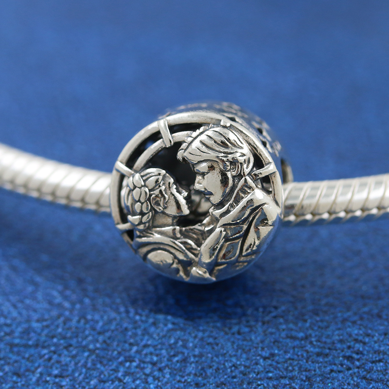 925 Sterling Silver Star Wars Han Solo & Leia Kiss Charm Bead