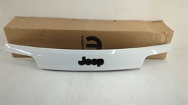 New OEM Mopar Jeep Tailgate Center Panel 2014-2022 Grand Cherokee White Molding - $148.50