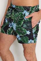Black Men&#39;s Standard Size Swimwear Marine Shorts TMNSS23DS00012 - £9.44 GBP