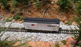 N Scale: Bachmann Lehigh Valley Box Car; Vintage Model Railroad Train - £14.90 GBP