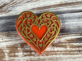 Vintage 80s Gold &amp; Red Heart Pin - For Valentine&#39;s Day - £7.78 GBP