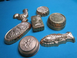 7 gelatine molds, copper and silverplate, with hangers ORIGINAL 1950&#39;S - £53.95 GBP