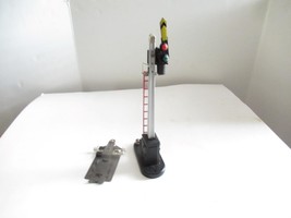 LIONEL TRAINS POST-WAR 151 OPERATING SEMAPHORE W/PLATE- WORKS FINE- 0/02... - $26.97
