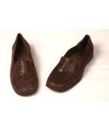 TROTTERS Jenn Women&#39;s Leather Shinny Brown Slip On Low Loafer Shoes 9 W ... - $407.97 MXN