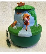 Winnie The Pooh TOO MUCH HONEY Rabbit&#39;s House Motion Magic Ornament 1995... - £13.29 GBP