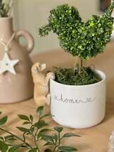 Blonde Labrador Pot Hanger - $223.48 MXN